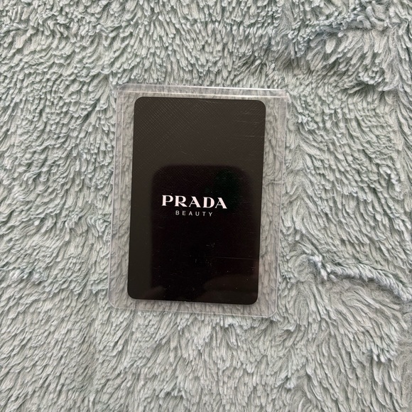 Prada Card - Picture 2 of 5